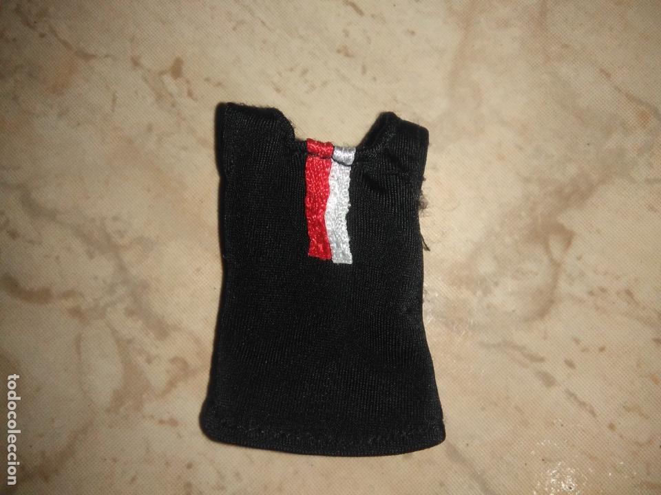Mu&ntilde;ecas modernas: camisa de mu&ntilde;eca bratz - Foto 1