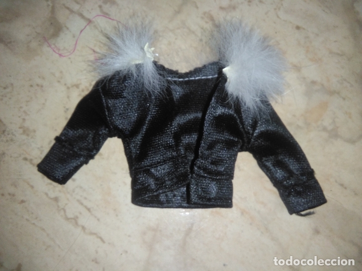 Mu&ntilde;ecas modernas: chaqueta tama&ntilde;o mu&ntilde;eca bratz - Foto 1