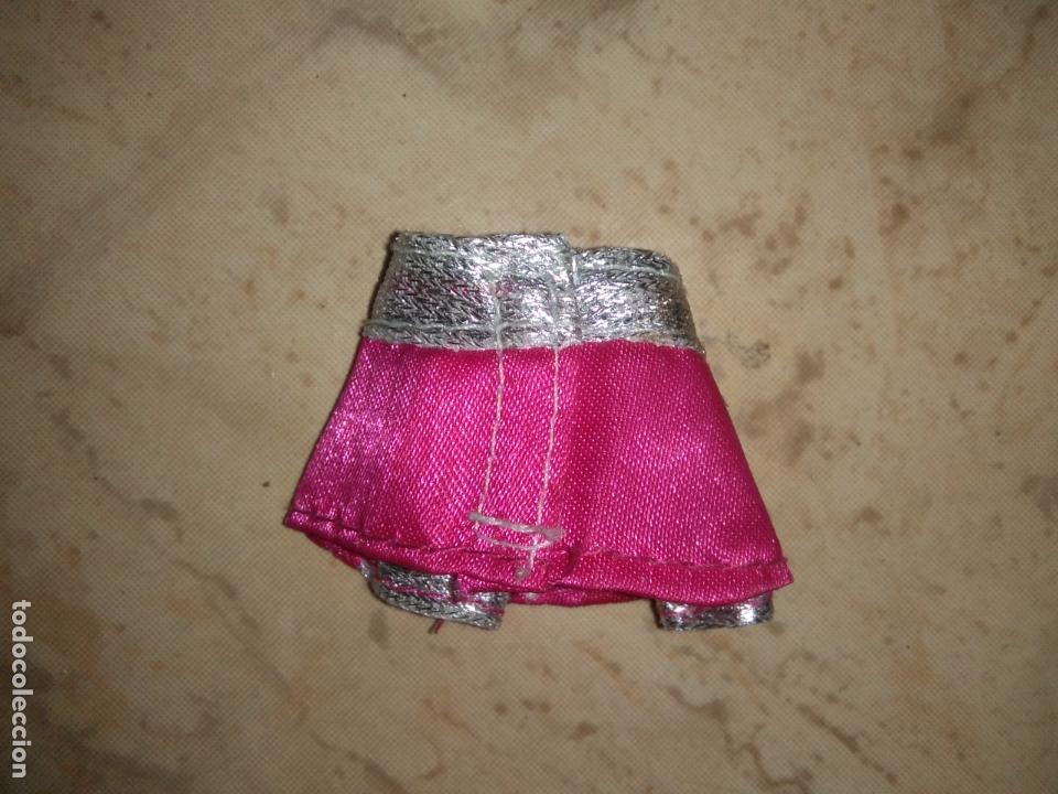 Mu&ntilde;ecas modernas: falda de mu&ntilde;eca bratz - Foto 2