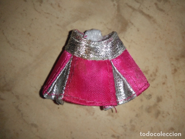 Mu&ntilde;ecas modernas: falda de mu&ntilde;eca bratz - Foto 1
