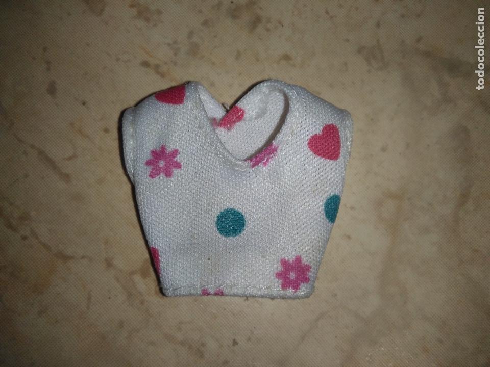 Mu&ntilde;ecas modernas: top camisa de mu&ntilde;eca tama&ntilde;o bratz - Foto 1