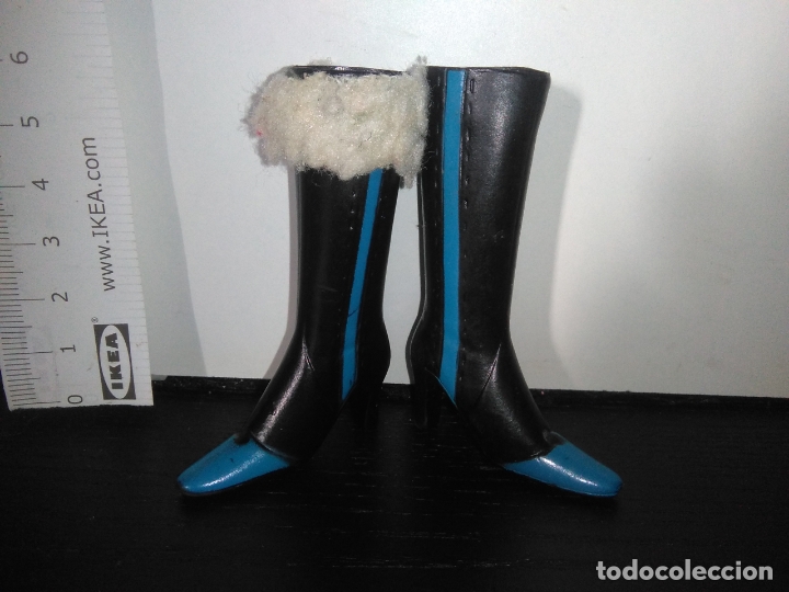 Mu&ntilde;ecas modernas: botas de mu&ntilde;eca maniqui - Foto 1