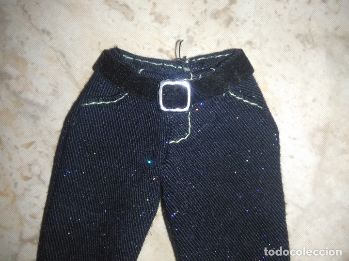 Mu&ntilde;ecas modernas: pantalon para mu&ntilde;eca tama&ntilde;o bratz - Foto 2