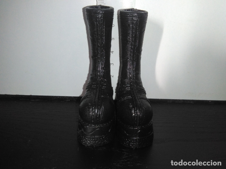 Mu&ntilde;ecas modernas: botas para mu&ntilde;eca - Foto 2