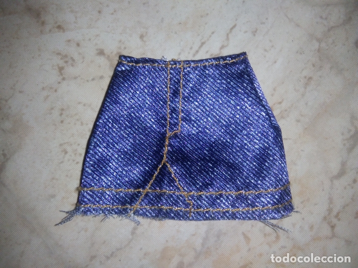 Mu&ntilde;ecas modernas: falda de mu&ntilde;eca Barbie - Foto 1