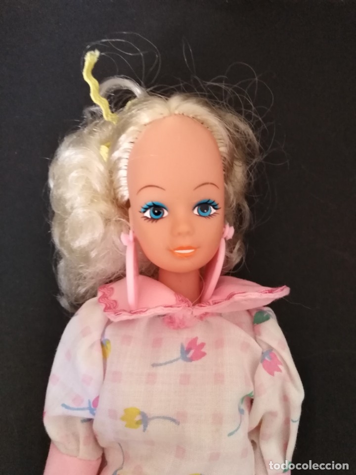 Mu&ntilde;ecas modernas: Mu&ntilde;eca antigua totsy 1988 - Foto 2