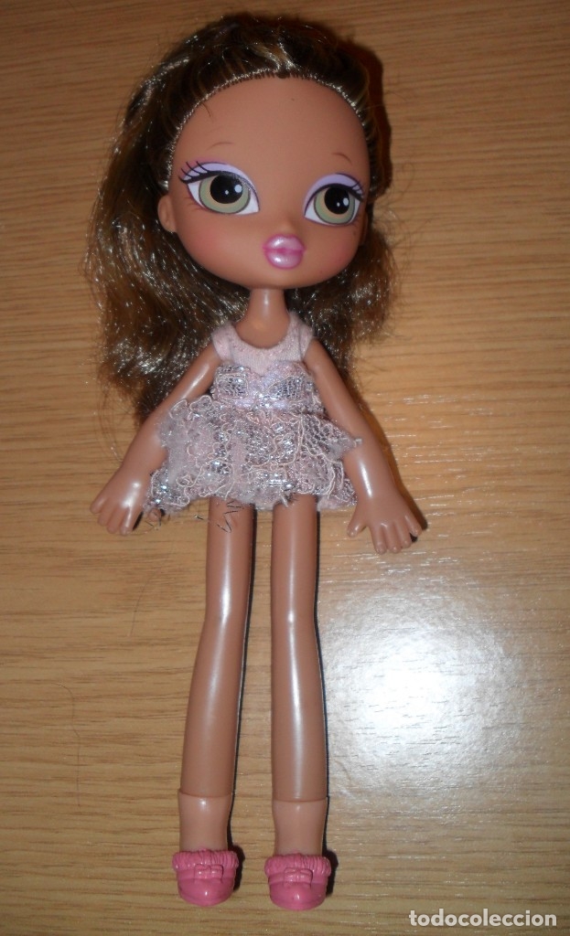Mu&ntilde;ecas modernas: Mu&ntilde;eca Bratz Kids 19 cm.z - Foto 1
