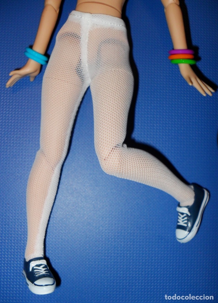 Mu&ntilde;ecas modernas: Medias Blancas mu&ntilde;eca blythe articulada - Foto 1