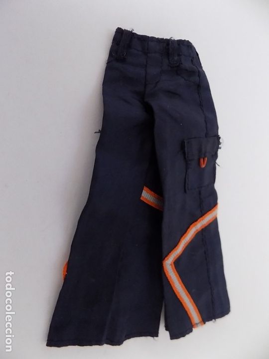 Mu&ntilde;ecas modernas: pantalon para mu&ntilde;eco Bratz - Foto 1