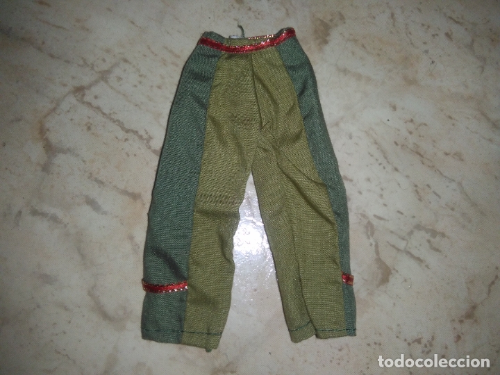 Mu&ntilde;ecas modernas: pantalon de mu&ntilde;eca bratz - Foto 1