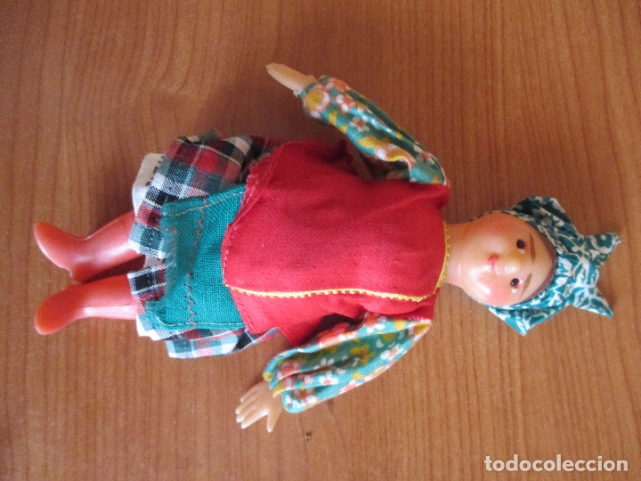 Mu&ntilde;ecas modernas: MU&Ntilde;ECA RUSA, PARECE ANTIGUA - Foto 1