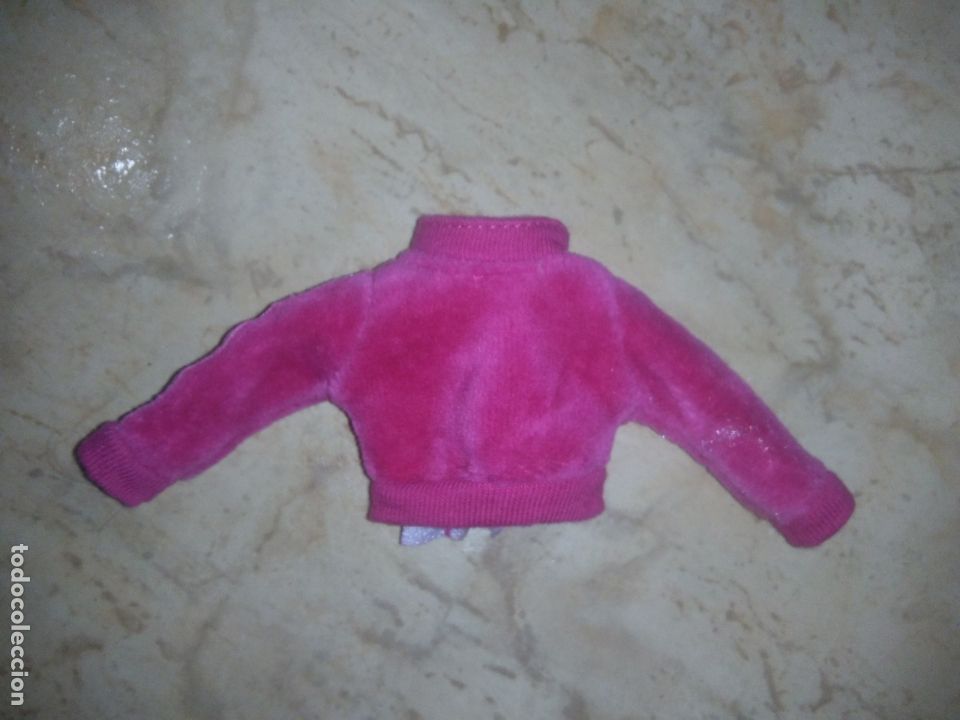 Mu&ntilde;ecas modernas: Chaqueta tama&ntilde;o mu&ntilde;eca Bratz - Foto 2