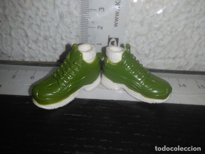Mu&ntilde;ecas modernas: Zapatos de mu&ntilde;eca bratz  ncl - Foto 1