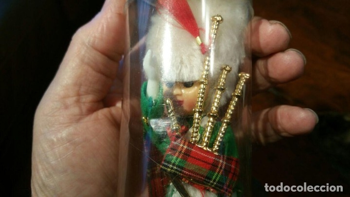 Mu&ntilde;ecas modernas: MU&Ntilde;ECO ESCOCES CON GAITA EN SU ESTUCHE CELULOIDE - Foto 3