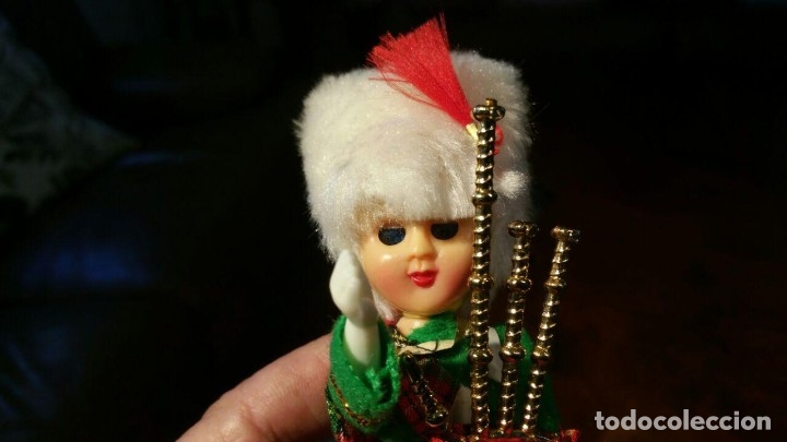 Mu&ntilde;ecas modernas: MU&Ntilde;ECO ESCOCES CON GAITA EN SU ESTUCHE CELULOIDE - Foto 7