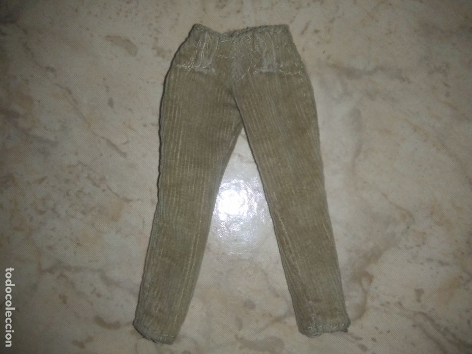 Mu&ntilde;ecas modernas: Pantal&oacute;n de mu&ntilde;eca bratz - Foto 1