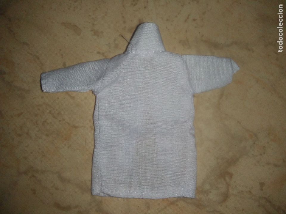 Mu&ntilde;ecas modernas: Bata para mu&ntilde;eca - Foto 2