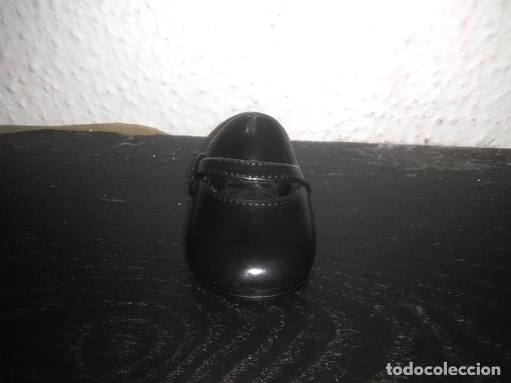 Mu&ntilde;ecas modernas: Zapato derecho de mu&ntilde;eca disney animators - Foto 1