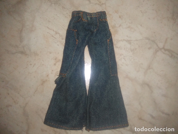 Mu&ntilde;ecas modernas: Pantalon de mu&ntilde;eco bratz chico - Foto 1