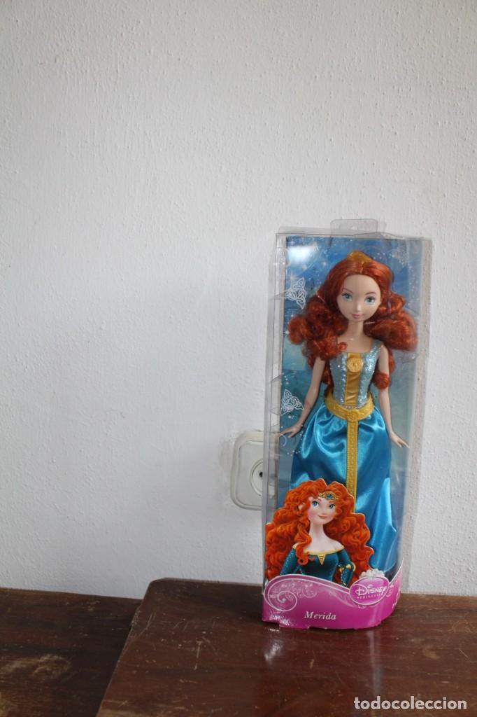 Mu&ntilde;ecas modernas: 2 MU&Ntilde;ECA 2011 Blancanieves Y PRINCESA MERIDA DE MATTEL 2011 - Foto 1