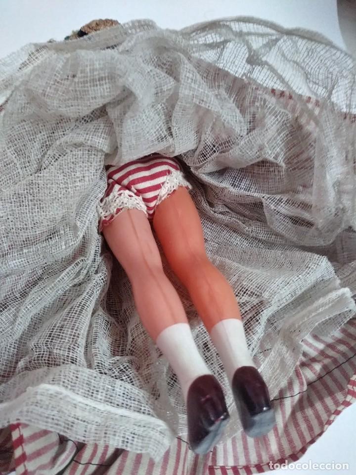 Mu&ntilde;ecas modernas: mu&ntilde;eca con traje tradicional - Foto 2