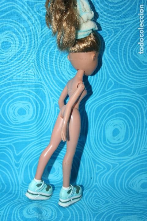 Mu&ntilde;ecas modernas: MU&Ntilde;ECA BRATZ 2001 - Foto 5