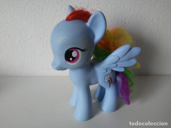 Figura que Canta Hasbro, My Little Pony, Rainbow Dash, Azul