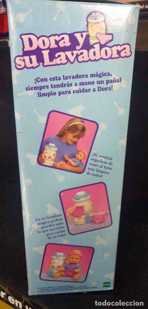 Mu&ntilde;ecas modernas: Dora. Y Su lavadora de hasbro de 1997 - Foto 2