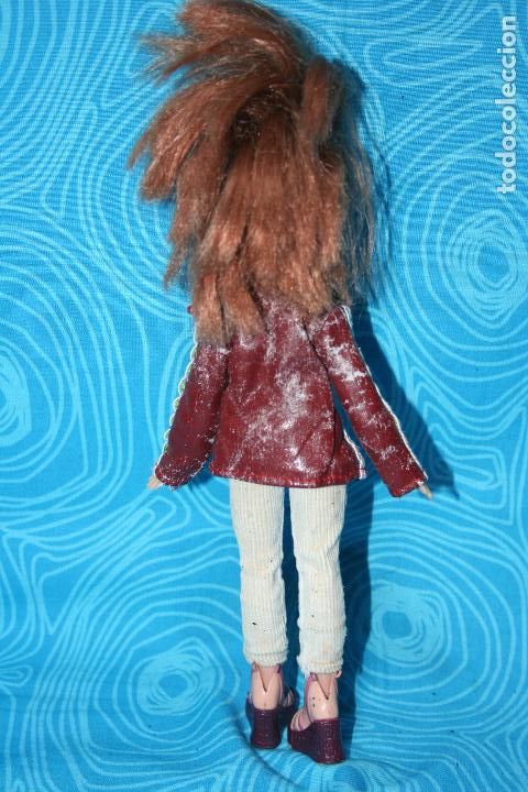 Mu&ntilde;ecas modernas: MU&Ntilde;ECA BRATZ MGA 2001 - Foto 3