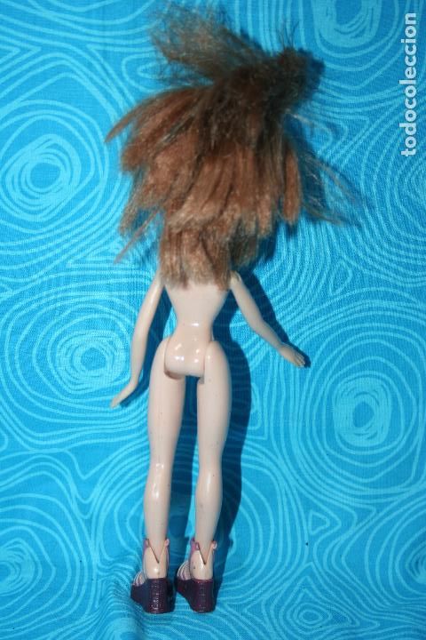 Mu&ntilde;ecas modernas: MU&Ntilde;ECA BRATZ MGA 2001 - Foto 5