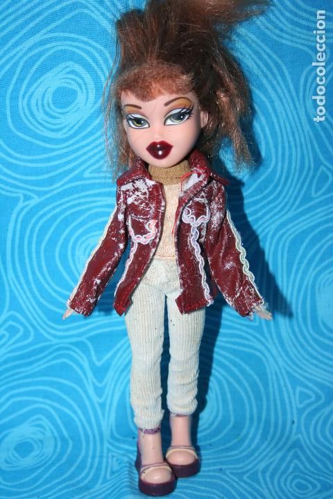 Mu&ntilde;ecas modernas: MU&Ntilde;ECA BRATZ MGA 2001 - Foto 1