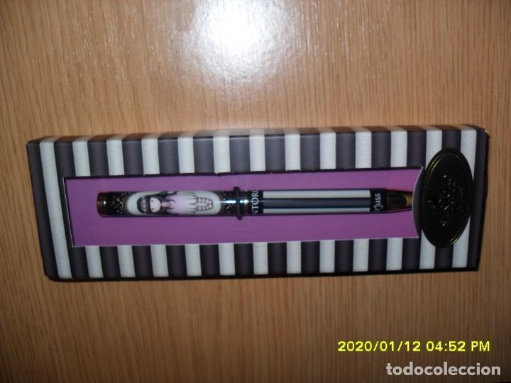Mu&ntilde;ecas modernas: Boligrafo gorjuss nuevo b - Foto 1