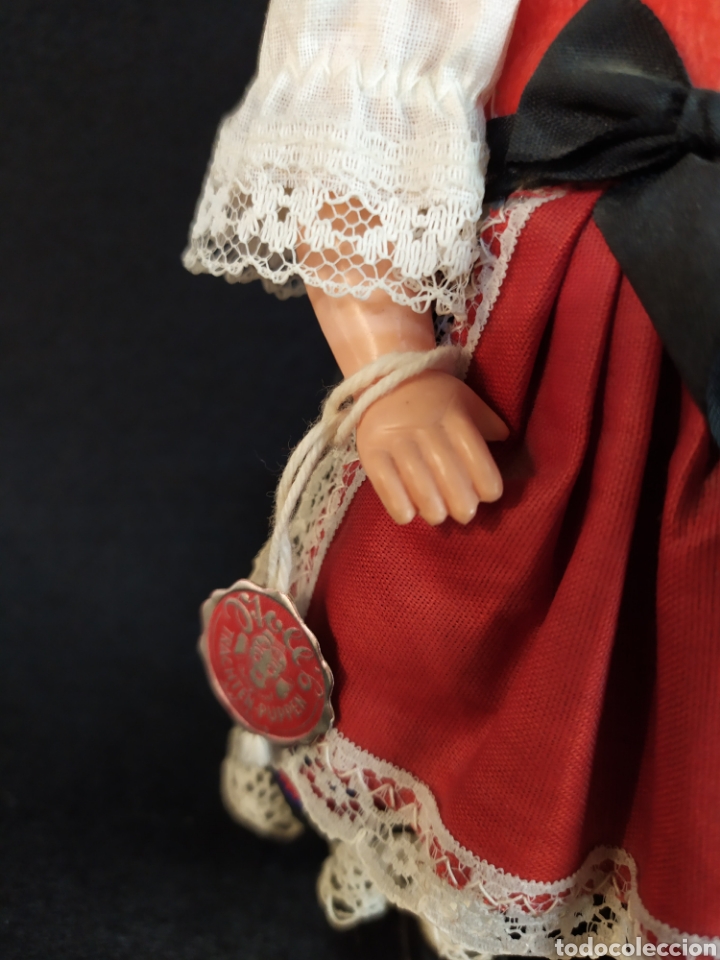 Mu&ntilde;ecas modernas: Mu&ntilde;eca, Molls trachten puppen. Mu&ntilde;eca de celuliode. - Foto 3