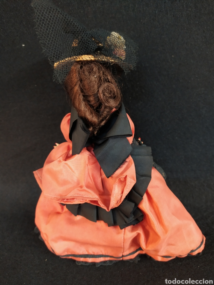 Mu&ntilde;ecas modernas: Mu&ntilde;eca de celuloide, vestido de epoca. Ojos durmientes. - Foto 3