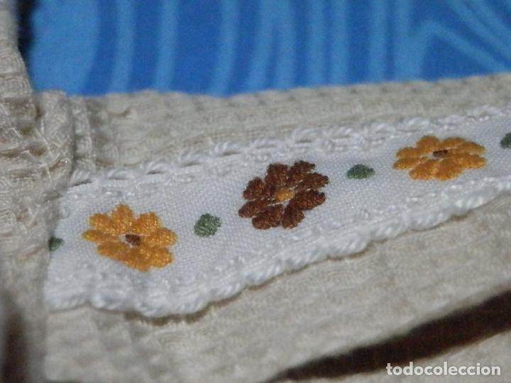Mu&ntilde;ecas modernas: CHAQUETA SIN MARCA PARA MU&Ntilde;ECA CON CIERRE EN ESPALDA - Foto 2