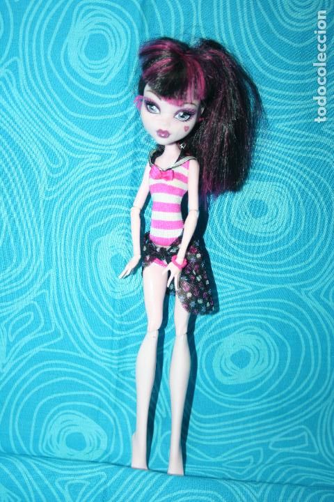 Mu&ntilde;ecas modernas: MU&Ntilde;ECA MONSTER HIGH DRACULAURA 2008 - Foto 6