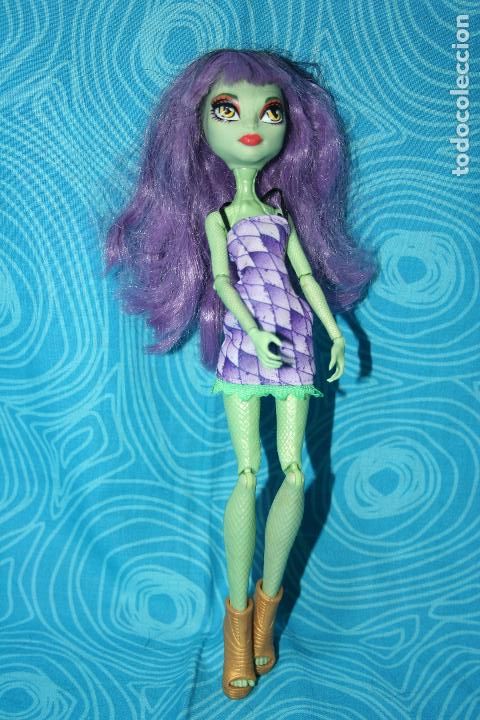 Mu&ntilde;ecas modernas: MU&Ntilde;ECA MONSTER HIGH 2012 - Foto 1