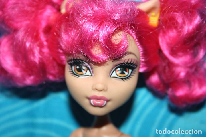Mu&ntilde;ecas modernas: MU&Ntilde;ECA MONSTER HIGH 2011 - Foto 2