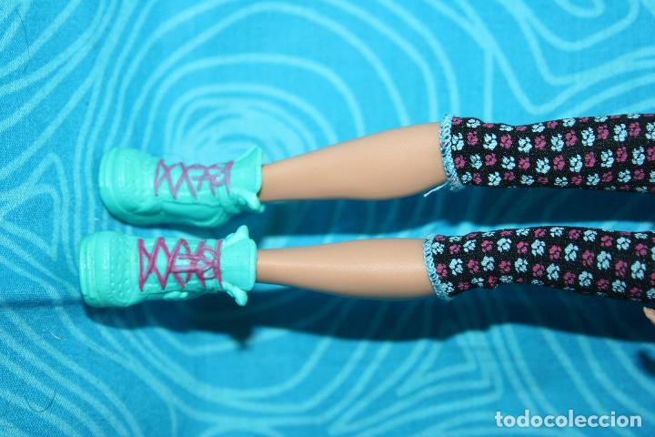Mu&ntilde;ecas modernas: MU&Ntilde;ECA MONSTER HIGH 2011 - Foto 5