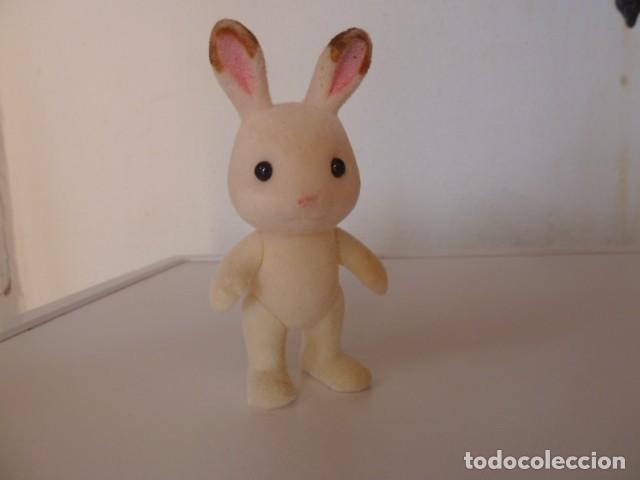 Mu&ntilde;ecas modernas: Sylvanian conejito chocolate - Foto 1