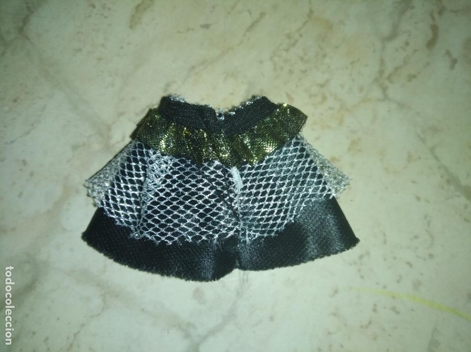 Mu&ntilde;ecas modernas: Falda de mu&ntilde;eca Monster high - Foto 2