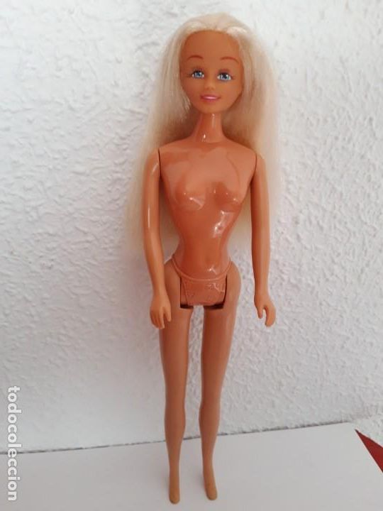 Mu&ntilde;ecas modernas: Barbie Nancy Model - Foto 2