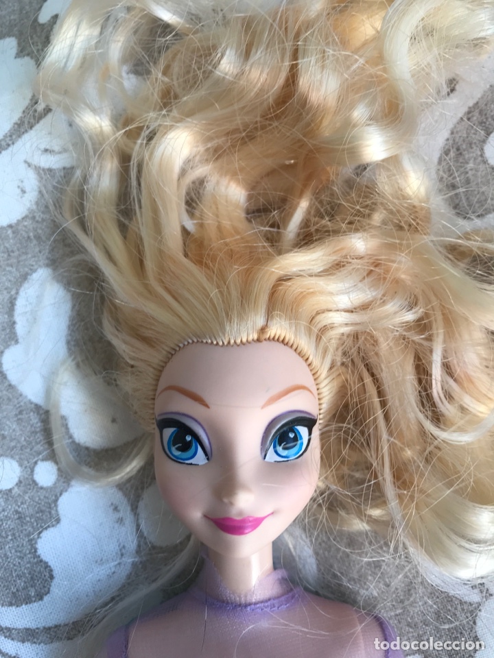 Mu&ntilde;ecas modernas: Barbie Frozen - Foto 2