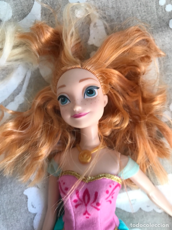 Mu&ntilde;ecas modernas: Barbie Frozen - Foto 3
