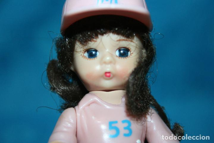 Mu&ntilde;ecas modernas: MU&Ntilde;ECA MADAME ALEXANDER BEISBOL - Foto 2
