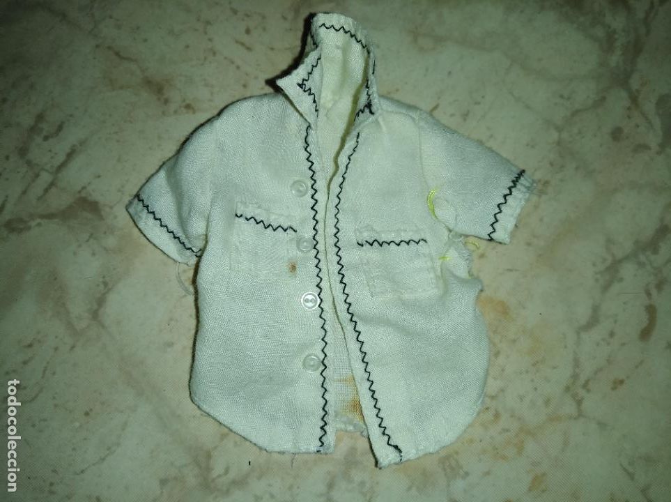 Mu&ntilde;ecas modernas: Camisa de mu&ntilde;eco bratz - Foto 1