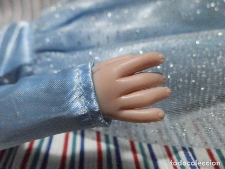Mu&ntilde;ecas modernas: MU&Ntilde;ECA JOLINA CENICIENTA ARTICULADA - Foto 5