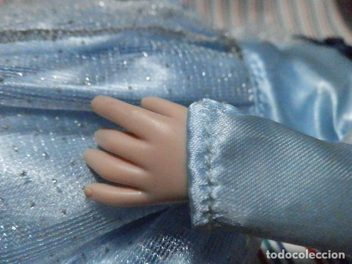 Mu&ntilde;ecas modernas: MU&Ntilde;ECA JOLINA CENICIENTA ARTICULADA - Foto 6