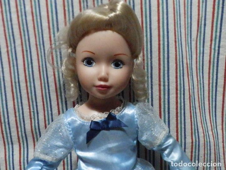 Mu&ntilde;ecas modernas: MU&Ntilde;ECA JOLINA CENICIENTA ARTICULADA - Foto 10