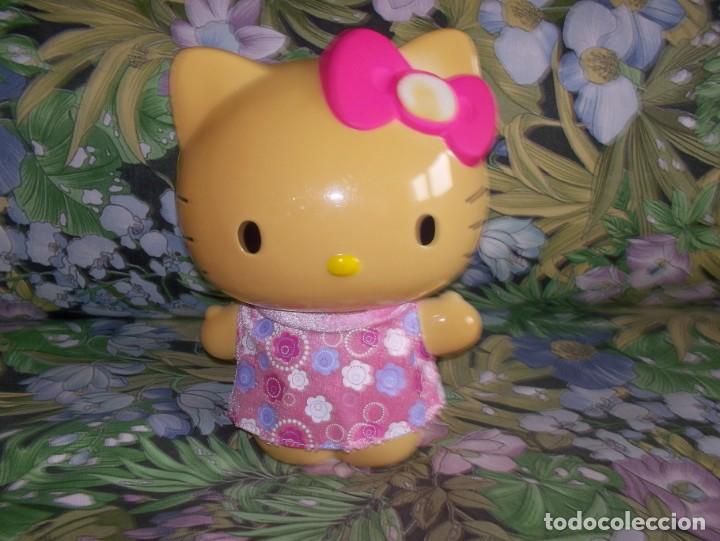 Mu&ntilde;ecas modernas: MU&Ntilde;ECA HELLO KITTY GEL Y MU&Ntilde;ECA PVC - Foto 2
